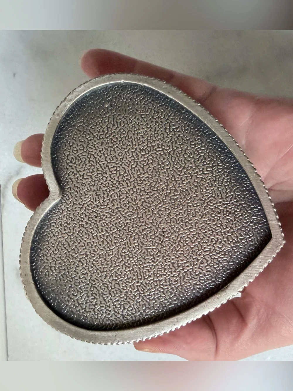 Heart-Shaped Embossed Rose Trinket Box - Silver Tone